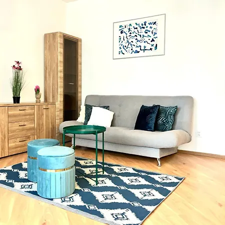 Real Life * Varšava